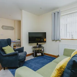  Apartment From 1 King Size Bed Near Hospital & Tennis