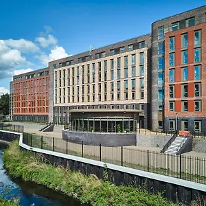  Apartment Modern And Cosy Ensuite Flats And Self-contained At Deakins Place In